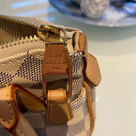 Pre-loved authentic LV FIGHERI DAMIER AZUR PM. - Picture 4 of 14